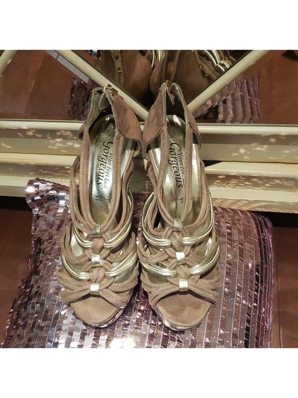 ❤NEW Look Womens Gold And Cream Wedge Strapy Sandals Size 6